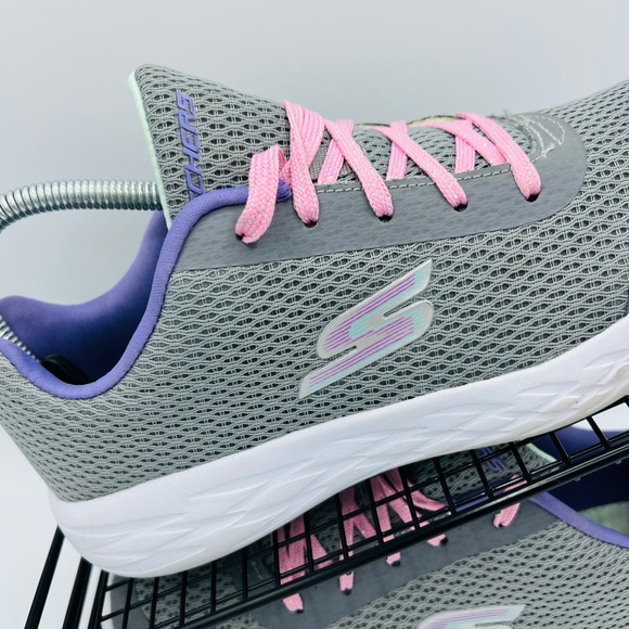 Size 5 UK 38 EUR Skechers Go Run Grey And Pink Trainers - Picture 2 of 10